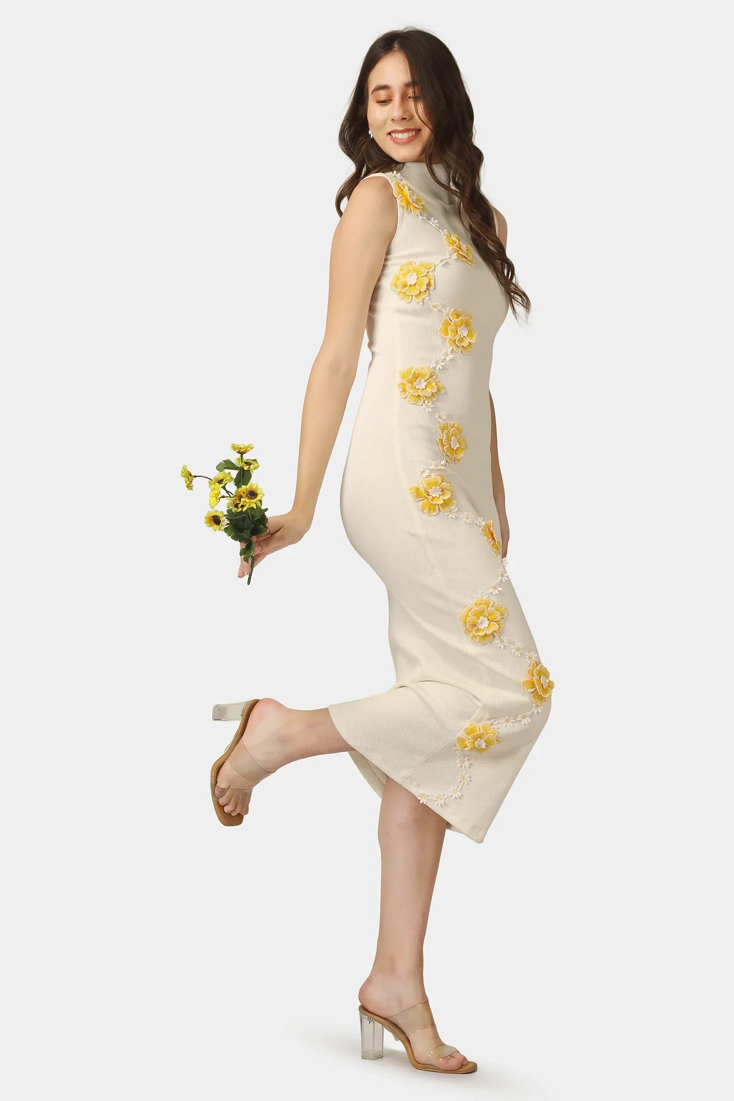 SUNPETAL BLOOM dress close up face — premium biowash cotton — BWgrab