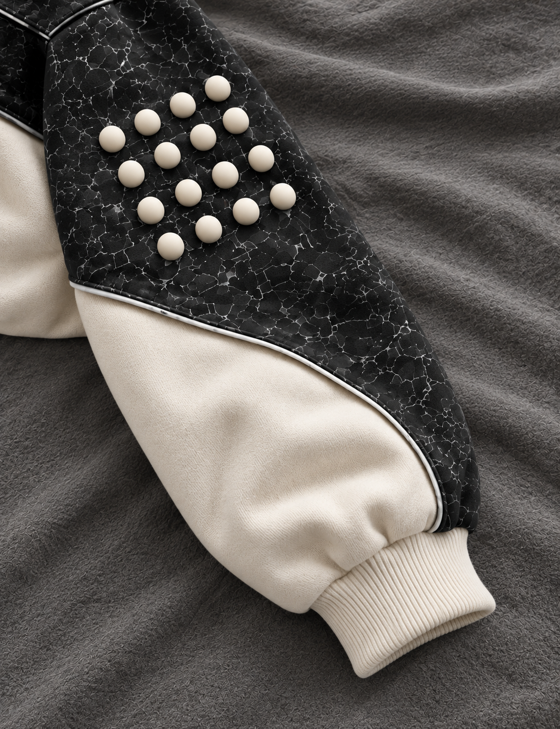 FOB Aurum Hoodie - hood and ribbed cuff detail